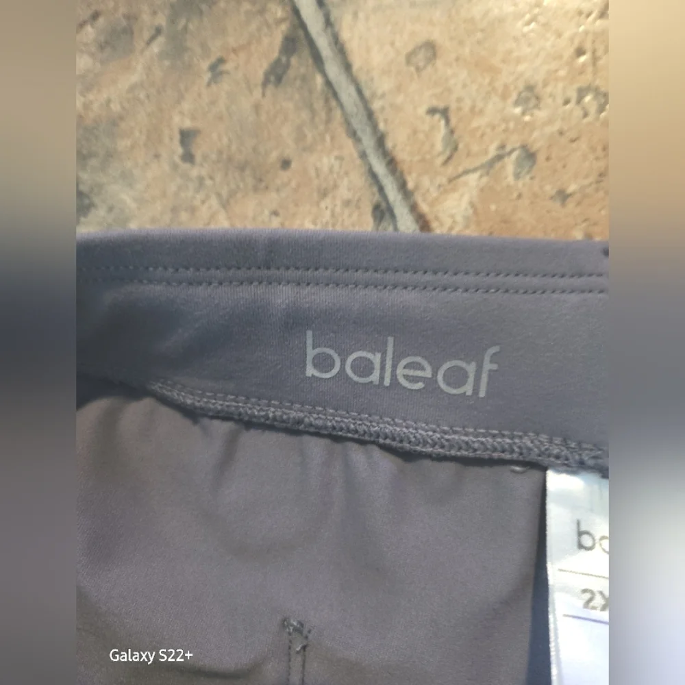 BALEAF GRAY PANTS WOMEN'S SZ 2XL.